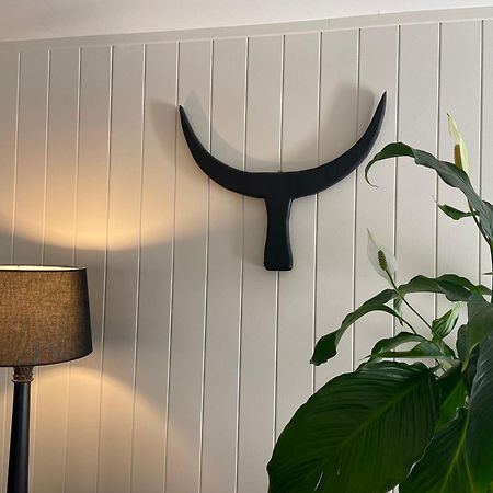 The Black Bull Motel トララルゴン エクステリア 写真