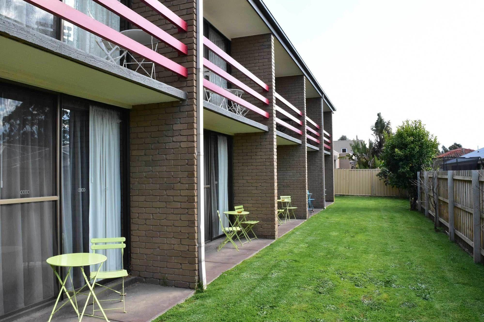 The Black Bull Motel トララルゴン エクステリア 写真
